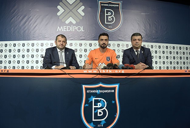 Medipol Başakşehir, Bekir İrtegün'le sözleşme imzaladı