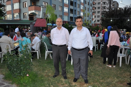 Veli Ekici’den iftar yemeği