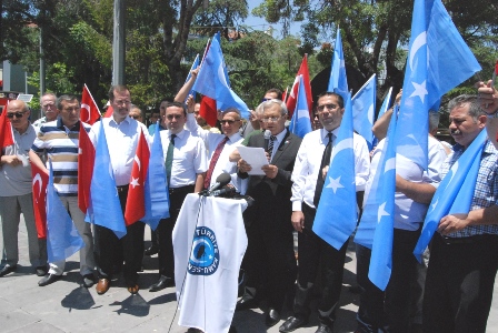 KAMU-SEN, Doğu Türkistan’da yapılan zülmü kınadı