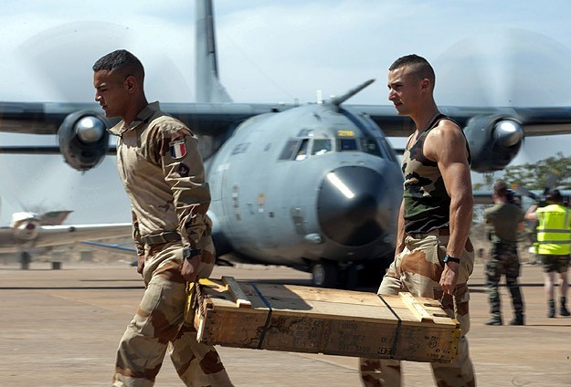 Fransız askerlerden Mali'de operasyon