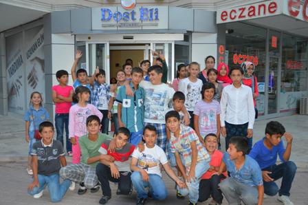 Çocuklarda oruç tutar