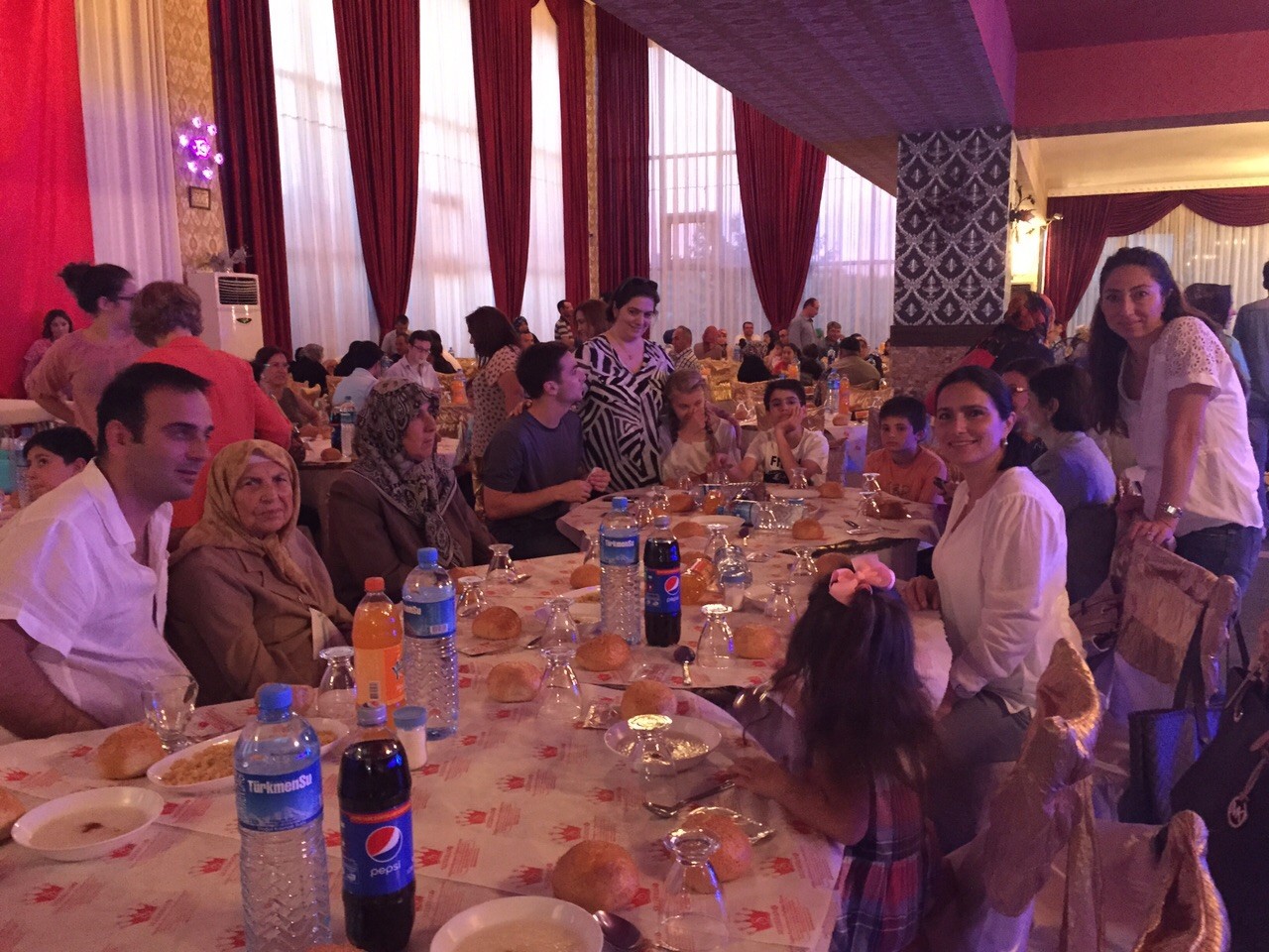 Yardımcı Beton'dan personele iftar