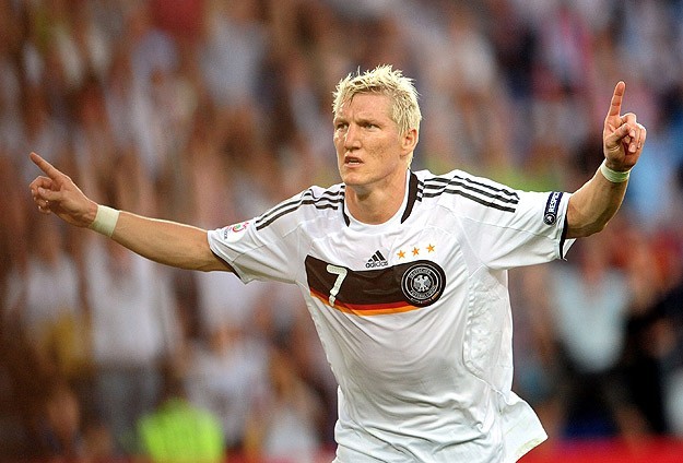 Schweinsteiger, Manchester United'a transfer oldu