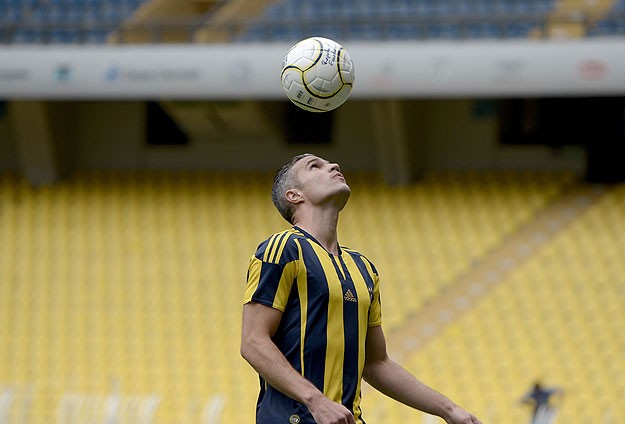 Van Persie resmen Feyenoord'da