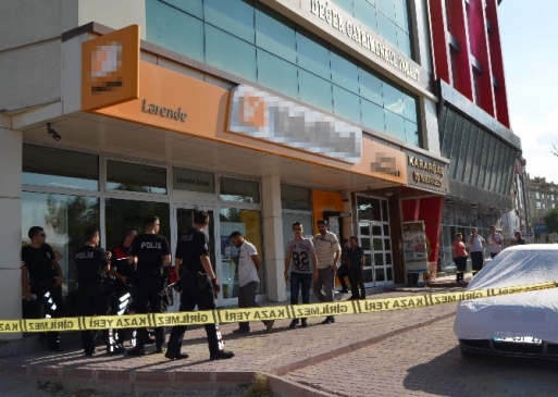 Konya'da Silahlı Bombalı Banka Soygunu Girişimi