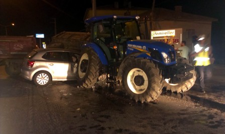 Ereğli’de otomobil ile traktör çarpıştı: 3 yaralı