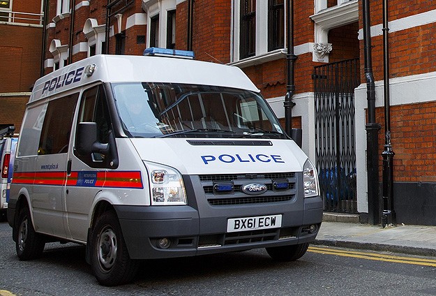 İsveç'te Müslümanların gittiği lokale bomba atıldı