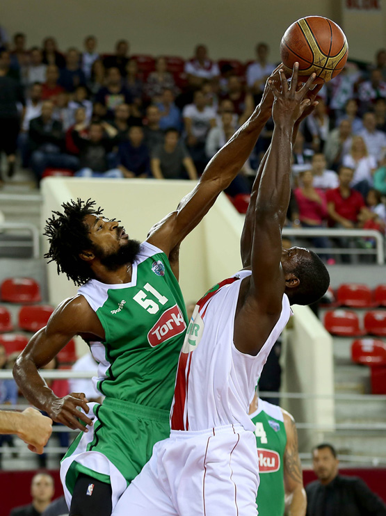 Torku Konyaspor, Sean Williams ile nikah tazeledi