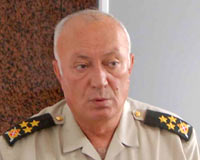 Generalin gönül ilişkisi internette