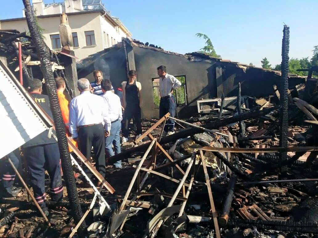 Flaş!!! Konya'da Kuran Kursunda Çıkan Yangın Korkuttu