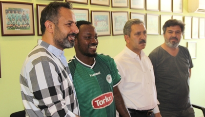 Torku Konyaspor Traore ile sözleşme imzaladı