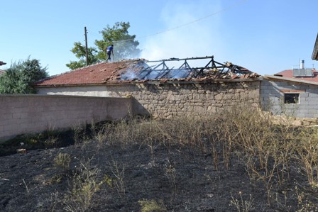 Kulu’da yangın korkuttu