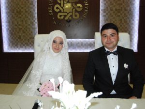 Elif ile Mustafa bir ömür boyu mutluluğa “evet ” dediler