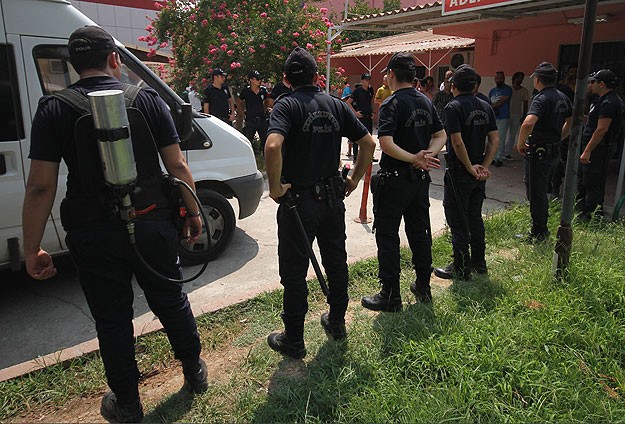 Terör operasyonunda 1050 kişiye gözaltı