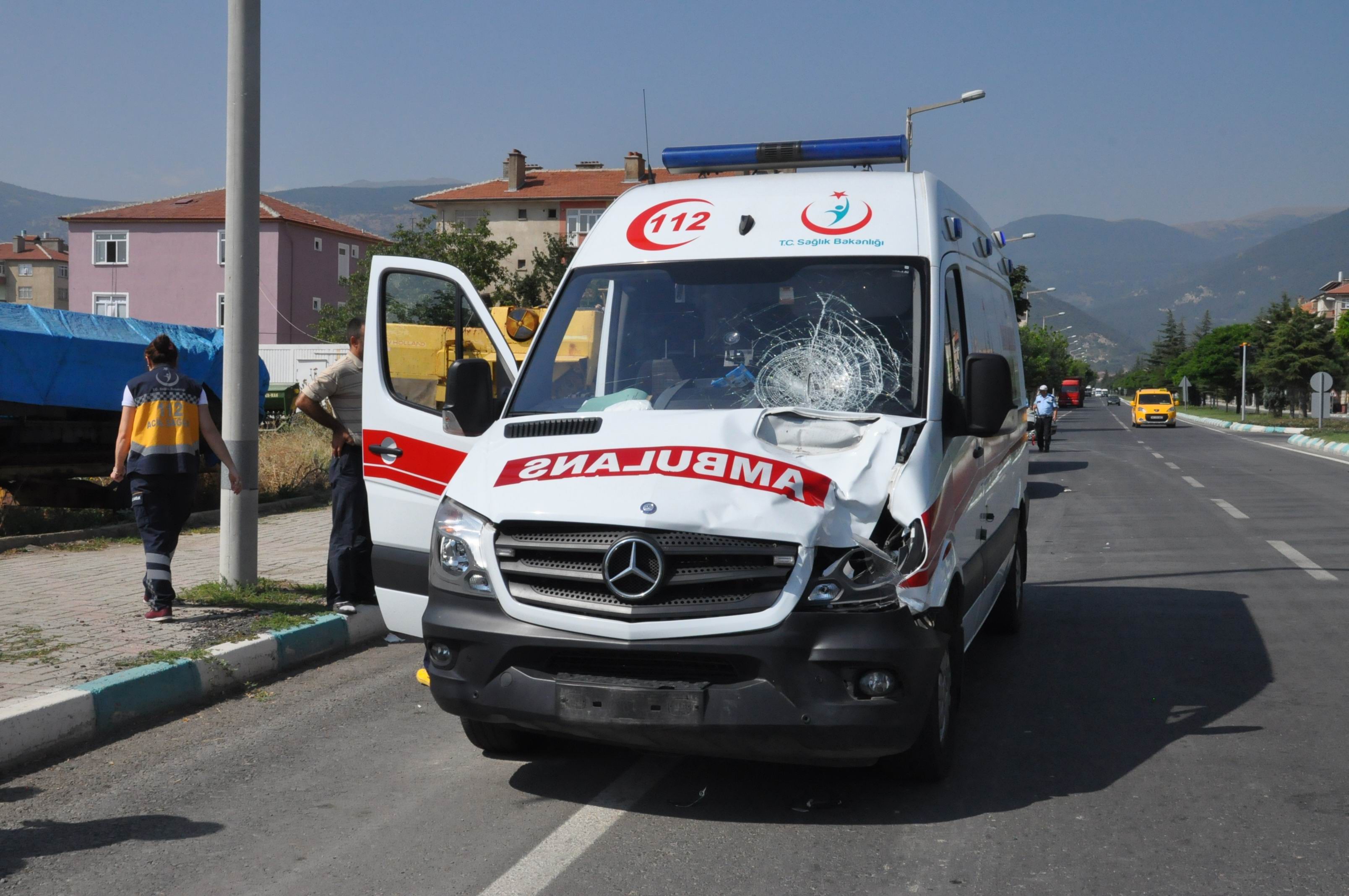 Konya'da ambulans bisiklete çarptı: 1 ölü