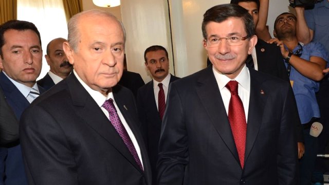 AK Parti'den MHP'ye İki Seçenekli Paket