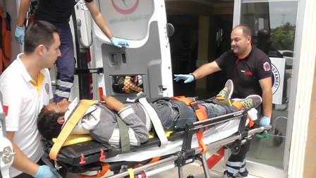 Pikapın çarptığı genç yaralandı