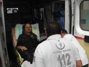 Kulu'da traktöre bağlı römork devrildi: 1 yaralı