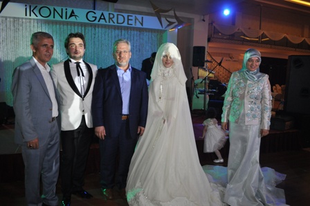 İlker Özkan oğlunu evlendirdi