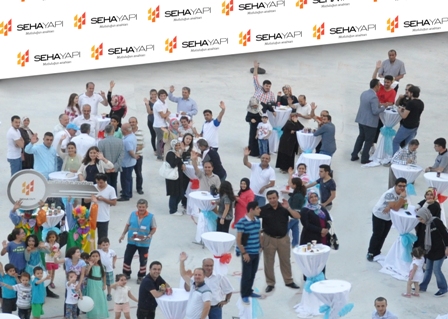Seha'dan 'fırsat' şenliği