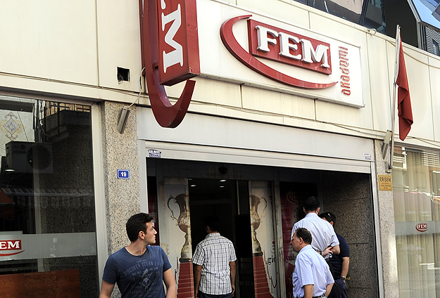 Çanakkale'de 3 eğitim kurumunda inceleme