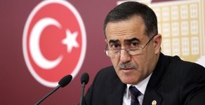 İhsan Özkes'e Bakanlık Yolu Gözüktü
