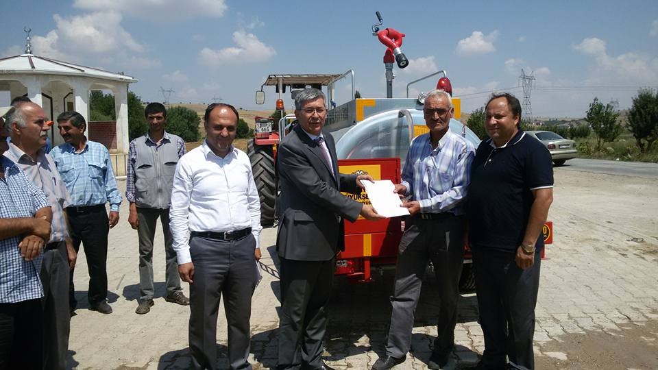 Büyükşehir'den su tankeri desteği