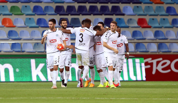 Konyaspor deplasmandan 1 puanla döndü