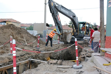 Mahalleler kanalizasyona kavuşuyor