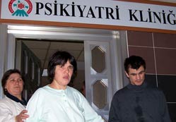6 yıldır hastanede yaşıyor
