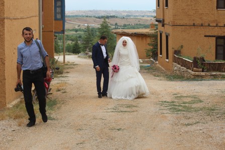 Sonsuz Şükran Köyü’ne gelin geldi