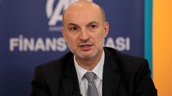 "Faizleri artırmakla dolarda düşüş sağlanmaz"