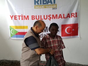 Ribat dünyanın 3. Fakir ülkesinde radyo kuruyor