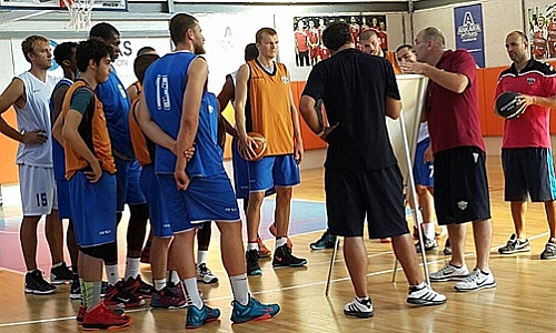 Torku Konyaspor Basket'te  kamp sürüyor