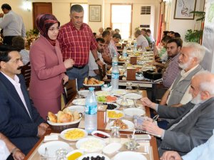 Başkan Toru, Bedesten esnafıyla buluştu