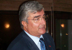 YÖK'ü protesto için TOPLU İSTİFA