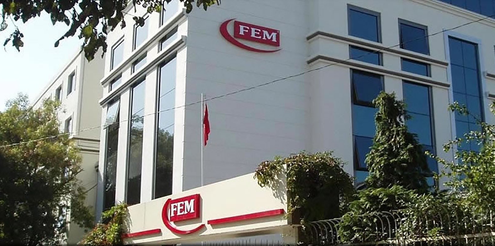 Binlerce veli göz göre göre dolandırılıyor!