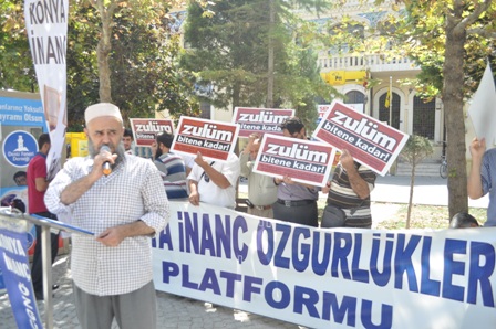 İslam dünyasını dağıtmak istiyorlar