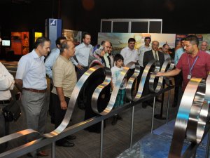 NEÜ’den Bilim Merkezi’ne tam destek