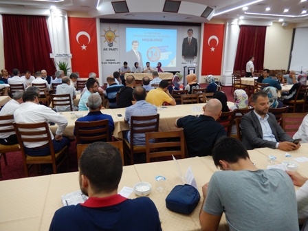 AK Parti Meram’da mahalle başkanları toplantısı gerçekleştirildi