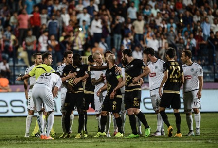 Erdal’dan geri vites!