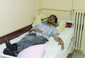 Yediği tavuk dönerden zehirlendi