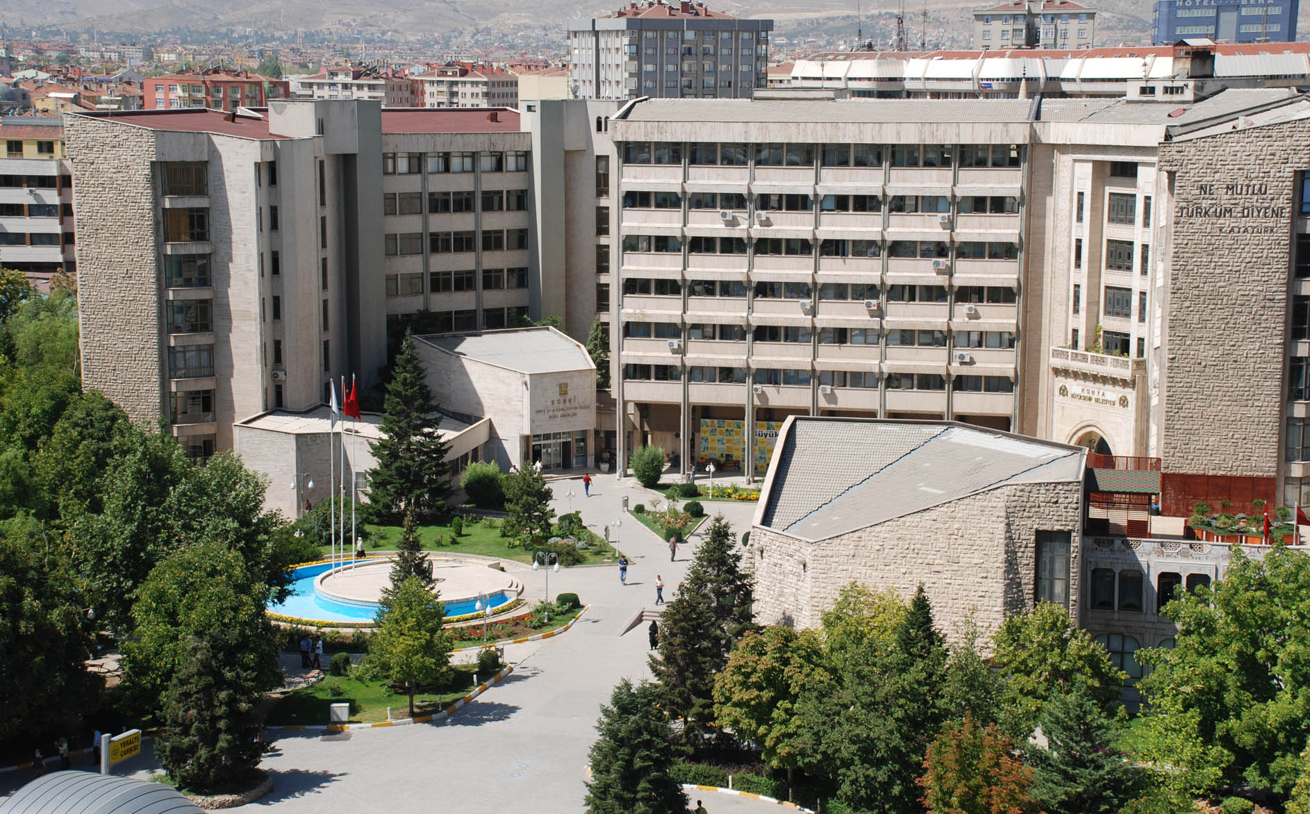 Konya Büyükşehir'de yeni daire başkanlıkları oluşturuldu