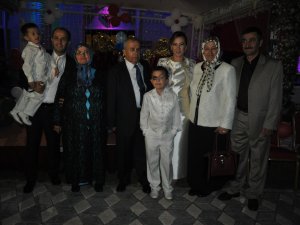 Durmaz ailesinin sünnet mutluluğu