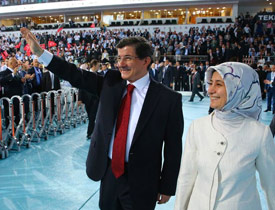 AK Parti vitrini bugün açıyor!