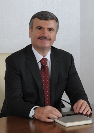 Tahir Akyürek: Sevinçle kutlayacağımız bayramlar uzak değil