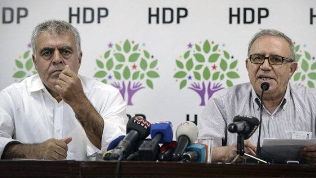 Flaş!!! HDP'li Bakanlar İstifa Etti