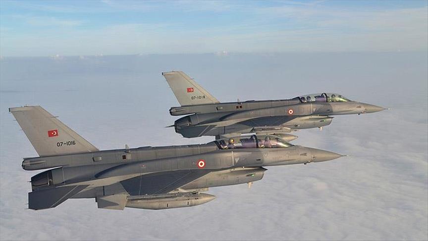 Irak'ın kuzeyindeki kamplara hava harekatı