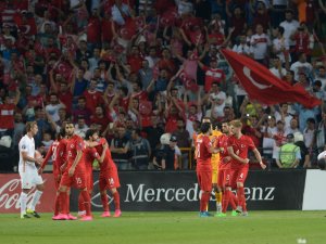 İzlanda Konya'ya pazar günü gelecek