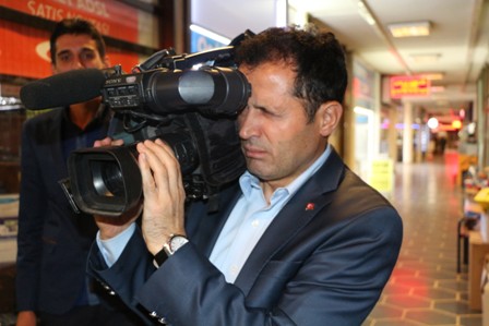 Altunyaldız haberciliğe özendi